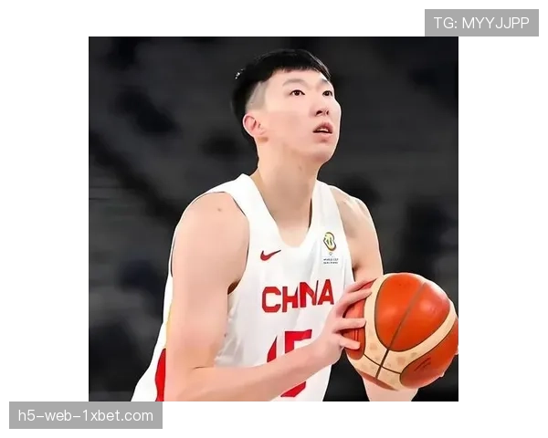 北京队破解福建2-3联防 连续掩护拉开底角空间助周琦篮下强攻